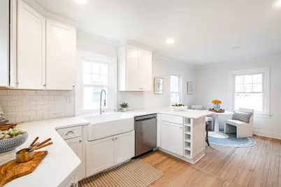 5039 N Woodruff Ave, Whitefish Bay, WI 53217 - Photo 17