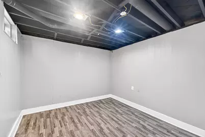 8526 W Villard Ave, Milwaukee, WI 53225 - Photo 15