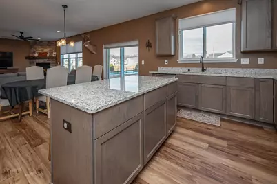 2014  Savannah Dr, Grafton, WI 53024 - Photo 17