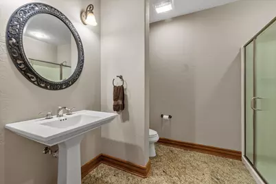 915 N Evergreen Cir, Hartland, WI 53029 - Photo 41