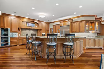 915 N Evergreen Cir, Hartland, WI 53029 - Photo 15