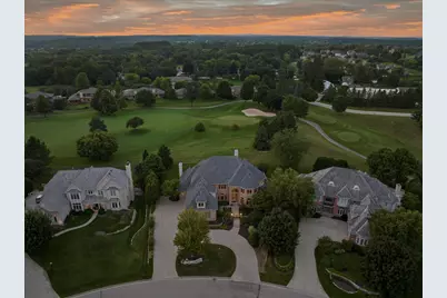 915 N Evergreen Cir, Hartland, WI 53029 - Photo 23