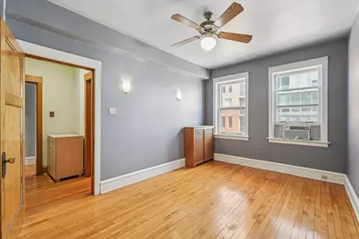 1983 N Summit Ave #34, Milwaukee, WI 53202 - Photo 17