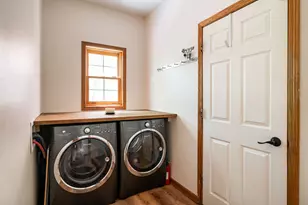 13737 N Lake Shore Dr, Mequon, WI 53097 - Photo 23