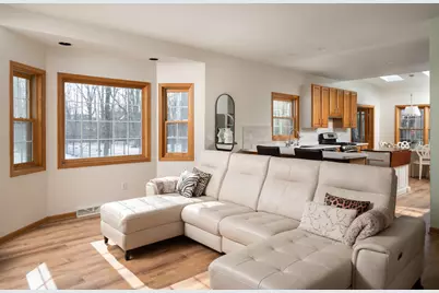 13737 N Lake Shore Dr, Mequon, WI 53097 - Photo 5