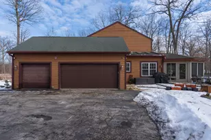13737 N Lake Shore Dr, Mequon, WI 53097 - Photo 37