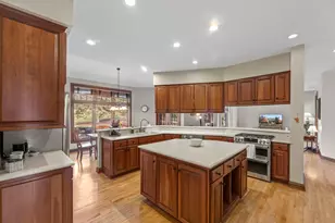 19930 Keswick Ct, Brookfield, WI 53045 - Photo 13