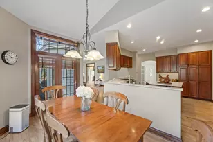 19930 Keswick Ct, Brookfield, WI 53045 - Photo 17