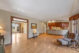 19930 Keswick Ct, Brookfield, WI 53045 - Photo 11