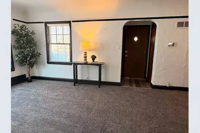 4235 W Fairmount Ave, Milwaukee, WI 53209 - Photo 5