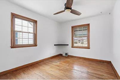 3429 S 2nd St, Milwaukee, WI 53207 - Photo 19