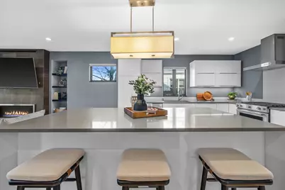 5423 N Santa Monica Blvd, Whitefish Bay, WI 53217 - Photo 9