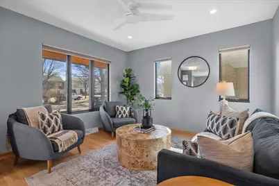 5423 N Santa Monica Blvd, Whitefish Bay, WI 53217 - Photo 5