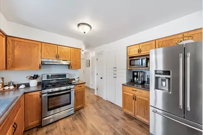 286  Julie Anna Ct, Belgium, WI 53004 - Photo 11