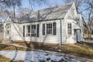 W229S8600 Big Bend Dr, Vernon, WI 53103 - Photo 3