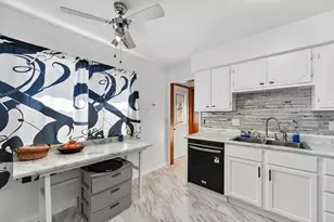 5114 Ruby Ave, Racine, WI 53402 - Photo 11