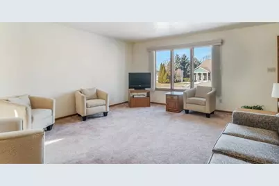 2501  Carmen Ave, Sheboygan, WI 53081 - Photo 7