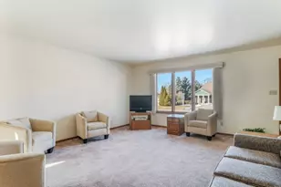 2501 Carmen Ave, Sheboygan, WI 53081 - Photo 7