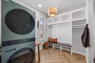 344 E Clarence St, Milwaukee, WI 53207 - Photo 11