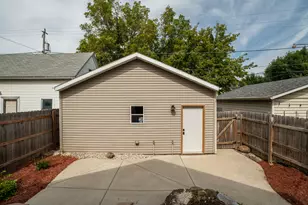 344 E Clarence St, Milwaukee, WI 53207 - Photo 41