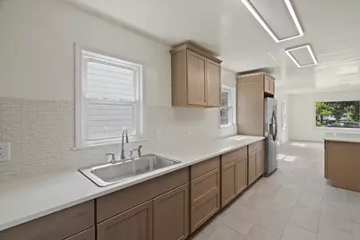 7205  41 St, Kenosha, WI 53142 - Photo 13