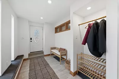 332  Glenview Ln, Grafton, WI 53024 - Photo 35