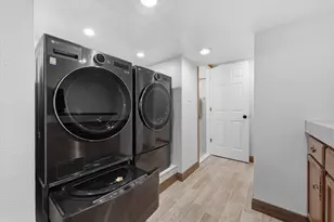 332 Glenview Ln, Grafton, WI 53024 - Photo 29