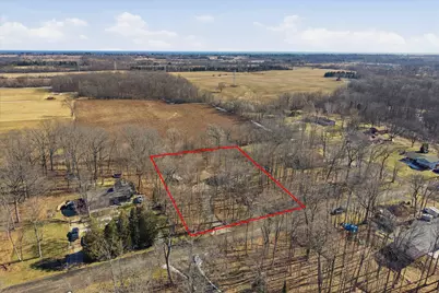 332  Glenview Ln, Grafton, WI 53024 - Photo 51