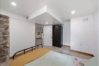 332  Glenview Ln, Grafton, WI 53024 - Photo 25