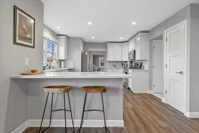 712 W Shady Ln, Mequon, WI 53097 - Photo 15