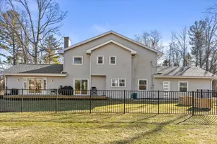 712 W Shady Ln, Mequon, WI 53097 - Photo 7