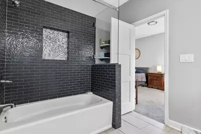 712 W Shady Ln, Mequon, WI 53097 - Photo 29