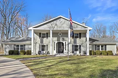 712 W Shady Ln, Mequon, WI 53097 - Photo 1