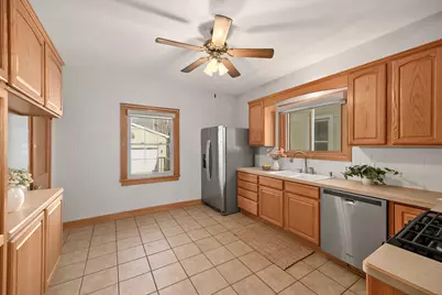 226 E Rosedale Ave, Milwaukee, WI 53207 - Photo 15