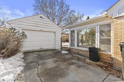 821  Lombard Ave, Racine, WI 53402 - Photo 17