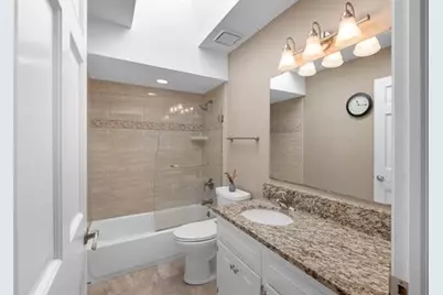 20305  Downing Ct, Brookfield, WI 53045 - Photo 5