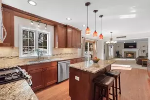 20305 Downing Ct, Brookfield, WI 53045 - Photo 3