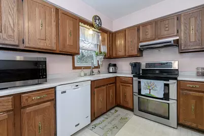 S69W22090  Sonoma Way, Vernon, WI 53103 - Photo 11