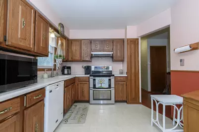 S69W22090  Sonoma Way, Vernon, WI 53103 - Photo 7