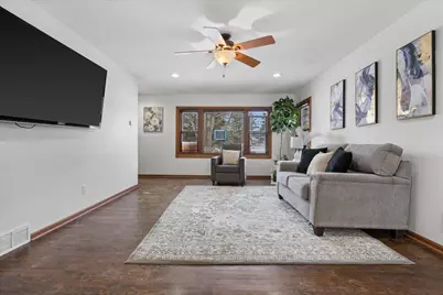 4430 N Brookfield Rd, Brookfield, WI 53045 - Photo 11