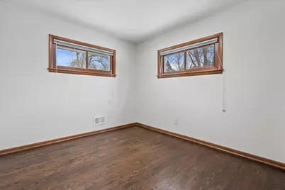 4430 N Brookfield Rd, Brookfield, WI 53045 - Photo 21