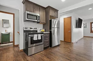 4430 N Brookfield Rd, Brookfield, WI 53045 - Photo 15