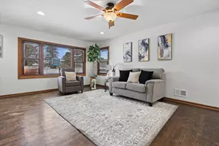 4430 N Brookfield Rd, Brookfield, WI 53045 - Photo 9