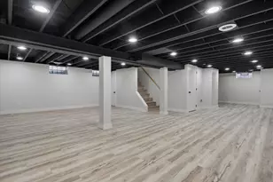 4430 N Brookfield Rd, Brookfield, WI 53045 - Photo 25