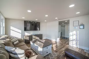 7174 Pleasant Dr, Barton, WI 53090 - Photo 13