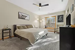 18825 Madeline Ln, Brookfield, WI 53045 - Photo 19