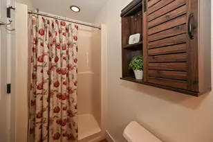 5659 S 110 St, Hales Corners, WI 53130 - Photo 17