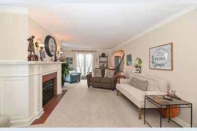 5659 S 110th St, Hales Corners, WI 53130 - Photo 9