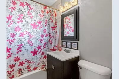 6918 W Grantosa Dr, Milwaukee, WI 53218 - Photo 5