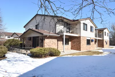 4502 S Greenridge Cir, Greenfield, WI 53220 - Photo 1